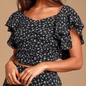 Lulus floral croptop blouse